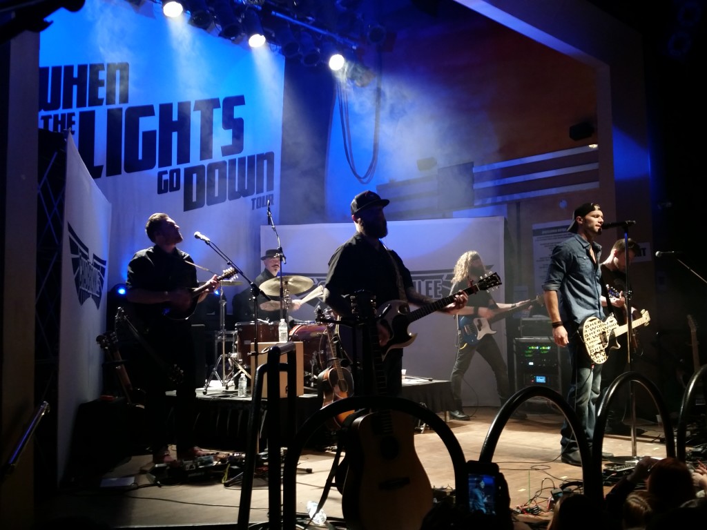 Chad Brownlee - When The Lights Go Down - Dallas Kitchener