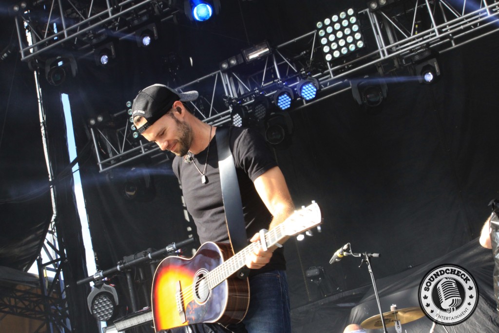 Chad Brownlee plays Boots and Hearts 2015 - Photo: Corey Kelly