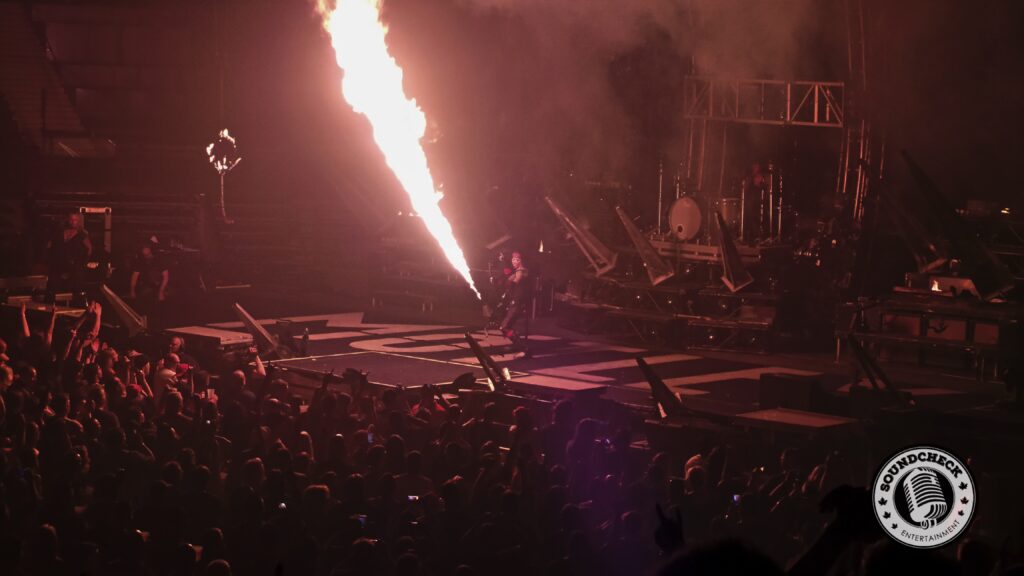 Nikki Sixx and his flame thrower guitar - photo by Hendrik Pape Sound Check Entertainment