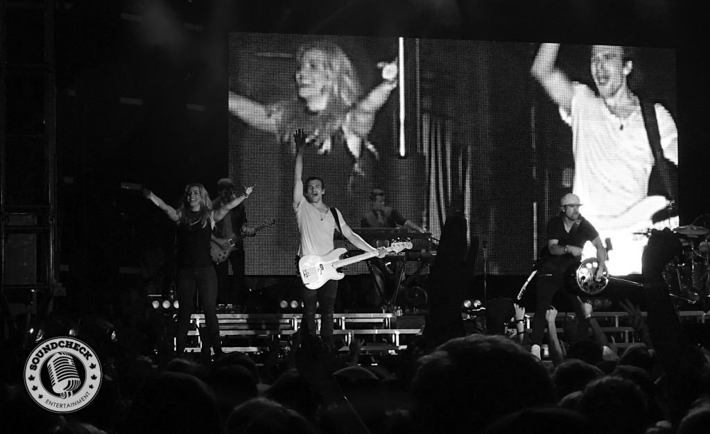 The Band Perry rocks the Lucknow Music in the Fields 2015 - Photo: Corey Kelly