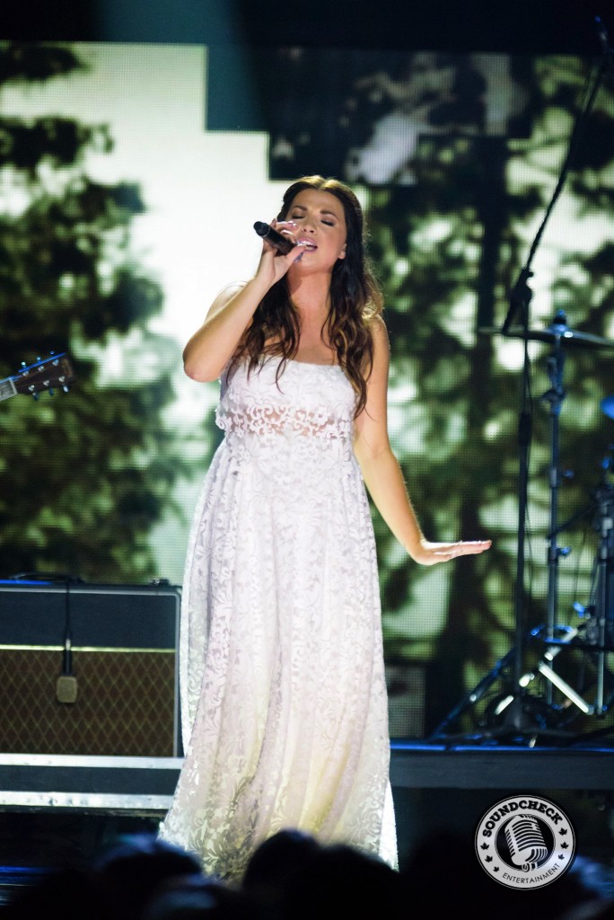 Jess Moskaluke performs at the 2015 CCMA Awards in Halifax - James Bennett Photography