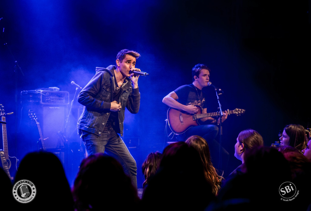 Jordan MacIntosh Performs at The Roxy Theatre in Barrie on the Airwaves Tour: Photo Scott Burns 
