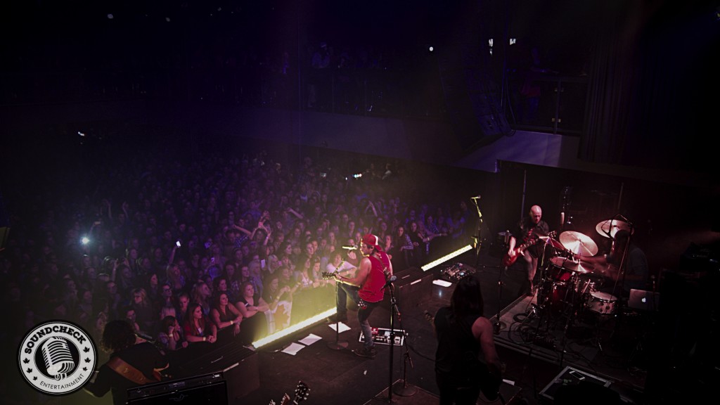Kip Moore plays to a SOLD OUT London Music Hall - Photo: Corey Kelly