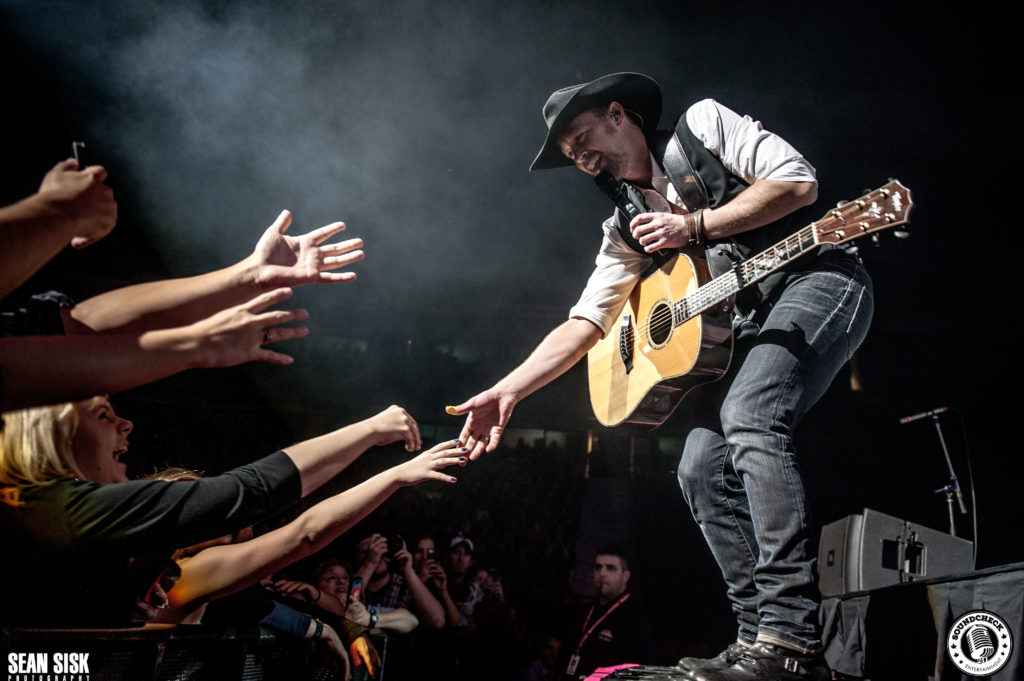 Paul Brandt live at the Canadian Tire Centre in Ottawa - photo by Sean Sisk Photography for Sound Check Entertainment