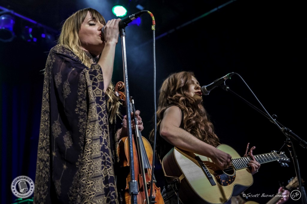 The Lovelocks perform at KX Country's Bright Light Big Country concert at The Phoenix Concert Theatre - Photo: Scott Burns