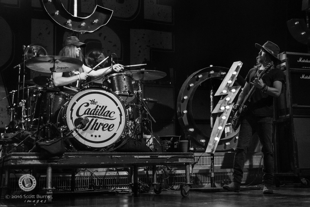Neil & Jaren of Cadillac Three rockin' The Danforth in Toronto - Photo: Scott Burns Images