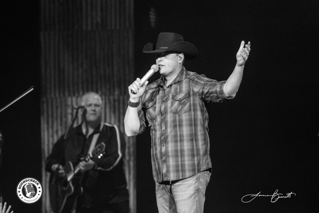 Gord Bamford performs in Halifax at Scotiabank Centre - Photo: James Bennett 