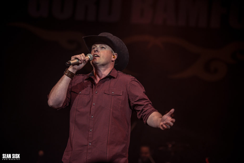 Gord Bamford performs during the Certified Country Stop in Ottawa - Photo: Sean Sisk