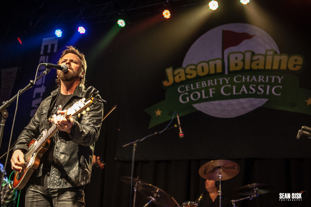 Jason McCoy performs during Jason Blaine's Hometown Event - Photo: Sean Sisk