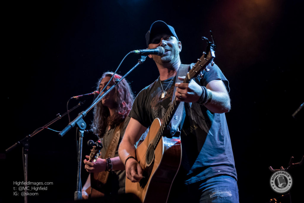 Tim Hicks @ #Country4FortMac at The Phoenix in Toronto - Photo: Mike Highfield