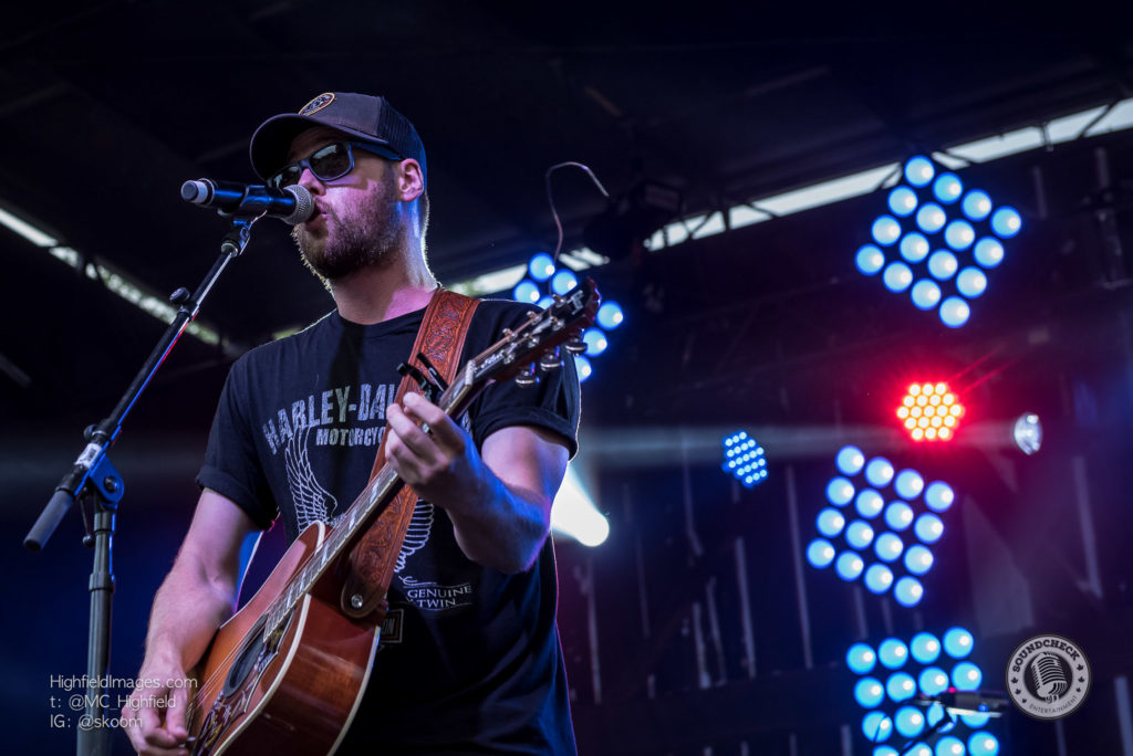 Andrew Hyatt performs at CMT Music Fest in Kitchener - Photo Mike Highfield
