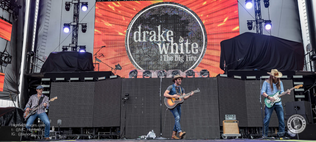 Drake White performs at CMT Music Fest in Kitchener - Photo Mike Highfield