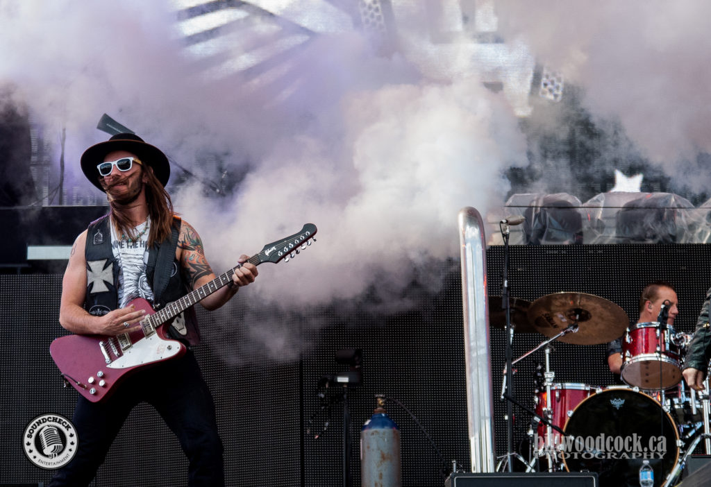 The Road Hammers perform @ CMT Music Fest in Kitchener - Photo: Bill Woodcock