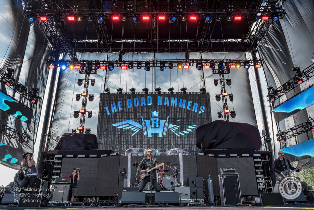 The Road Hammers perform at CMT Music Fest in Kitchener - Photo Mike Highfield