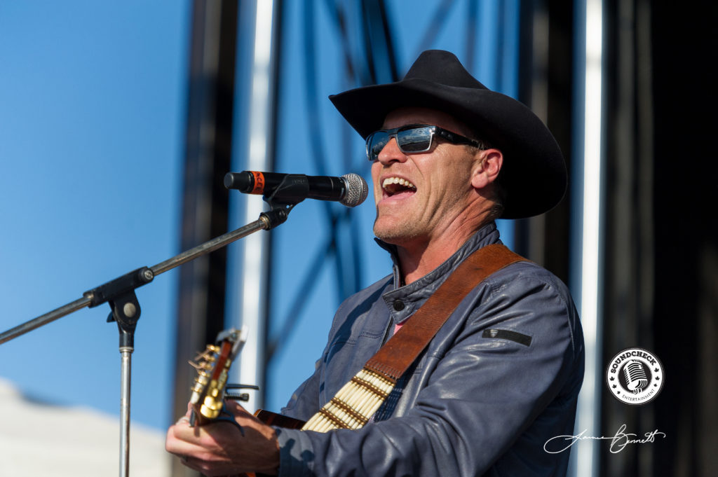 George Canyon performs at CCMF - Photo: James Bennett 