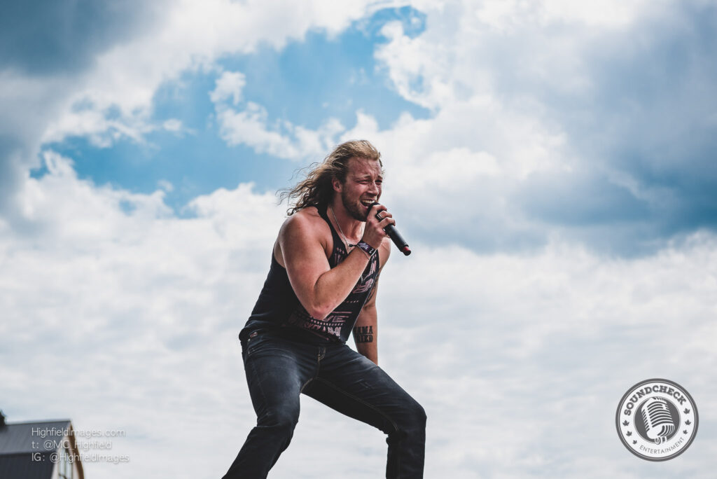 Cory Marquardt performs at the Main Stage at Boots & Hearts 2016 - Photo: Mike Highfield