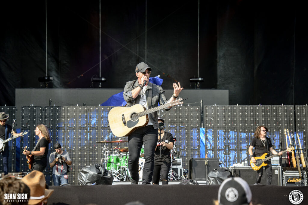 Tim Hicks performs at Boots and Hearts in 2016 photo by Sean Sisk