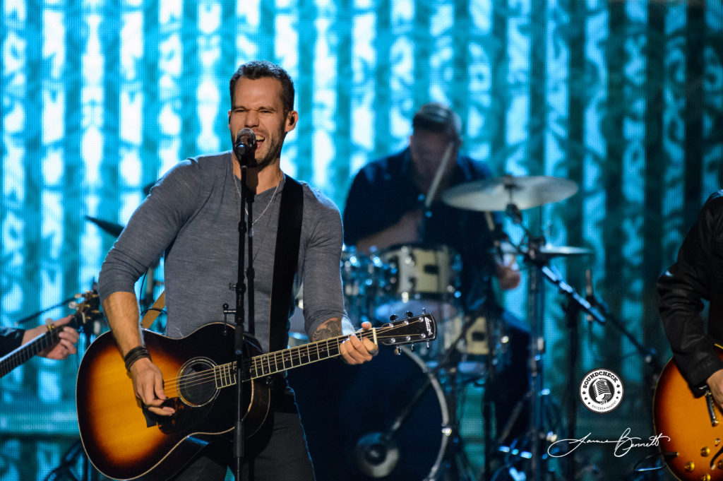 Chad Brownlee performs during the CCMA Awards in London, ON - Photo: James Bennett