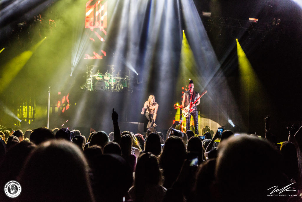 Marianas Trench performs in front of a capacity crowd at TD Place - photo by Marc Labreque