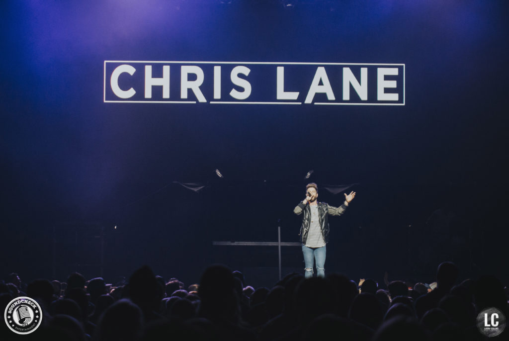 Chris Lane at Canadian Tire Centre. Photo by Laura Collins.