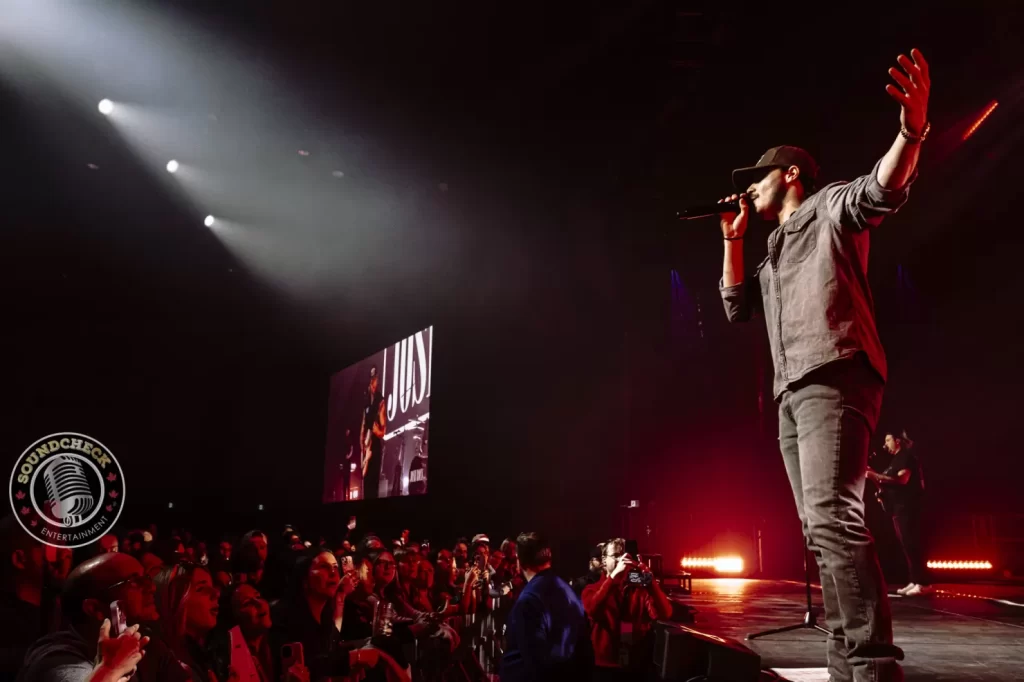 Josh Ross performs at Hard Rock LIVE at the Hard Rock Hotel and Casino in Ottawa - Photo by Matthew Berard